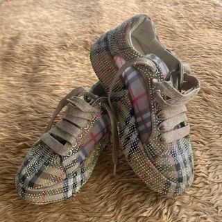 Burberry shoes price philippines hotsell