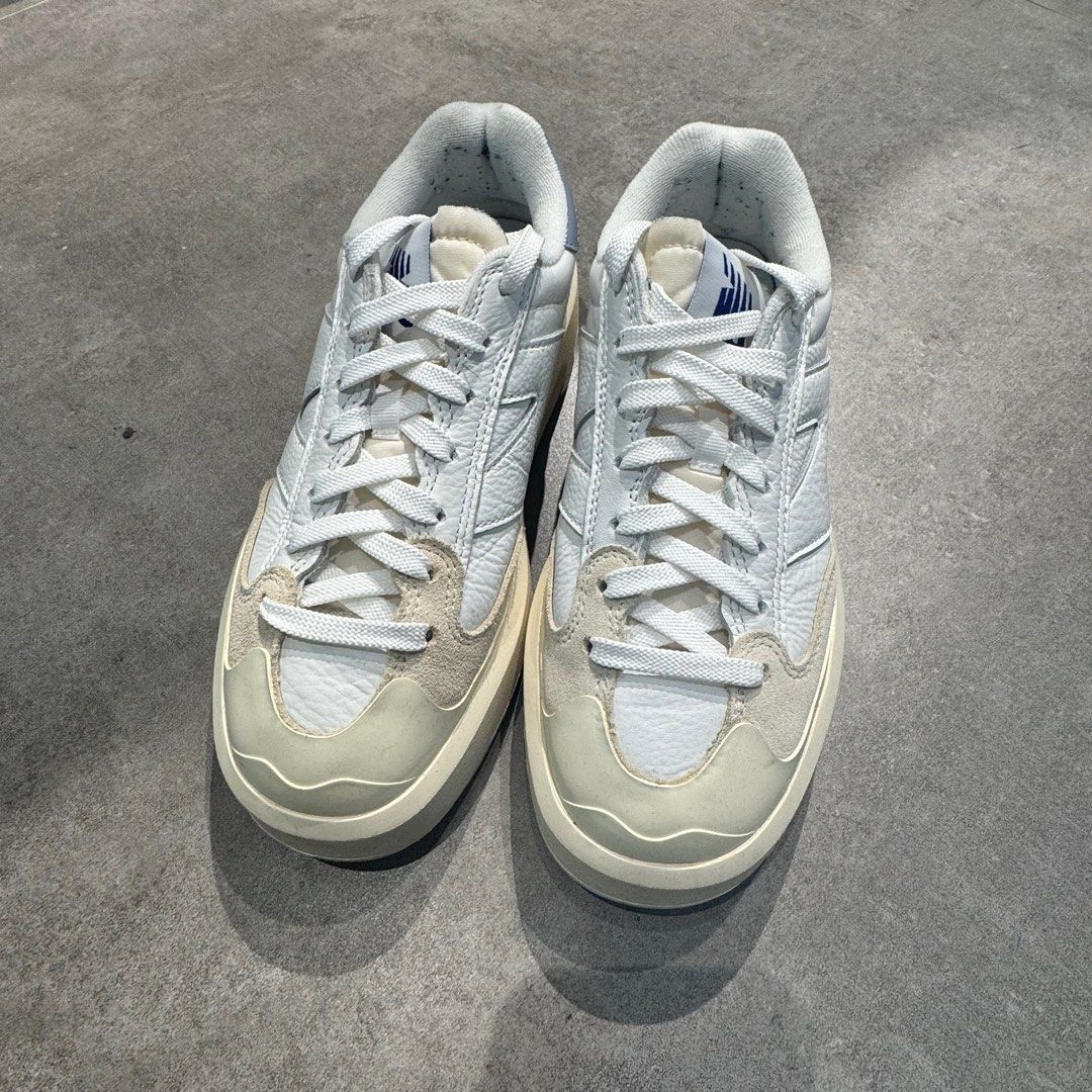 NEW BALANCE CT302OA US5.5 23.5CM IU著用款, 她的時尚, 鞋類, 運動鞋  