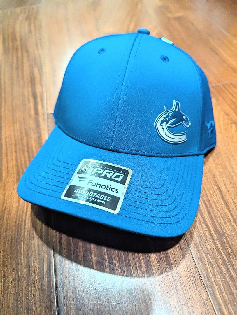 Canucks baseball cap top