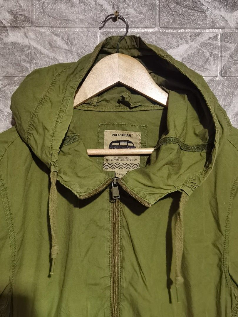 PULL BEAR ARMY GREEN JACKET