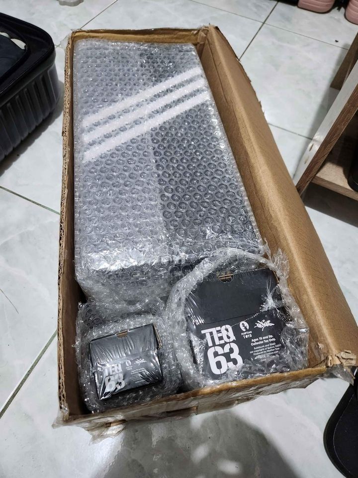 Quiccs OG adidas blue. 3-pack. megateq (Category: Designer & Blind Box Toys) located in Cagayan de Oro. Submitted by kim.lo (Listing ID 1313323527, Image 2). Description: Quiccs og blue adidas. Complete 3-pack art figure. Toycon ph exclusive. - brand new misb - price 35,000php - free ship nationwide.