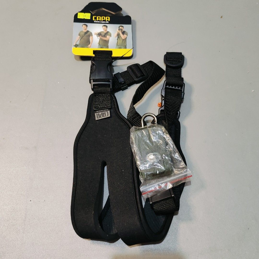 Quick strap for digital camera (Category: Camera Bags & Carriers) located in Manila. Submitted by imperialfeline (Listing ID 1313415513, Image 2). Description: from hk box.