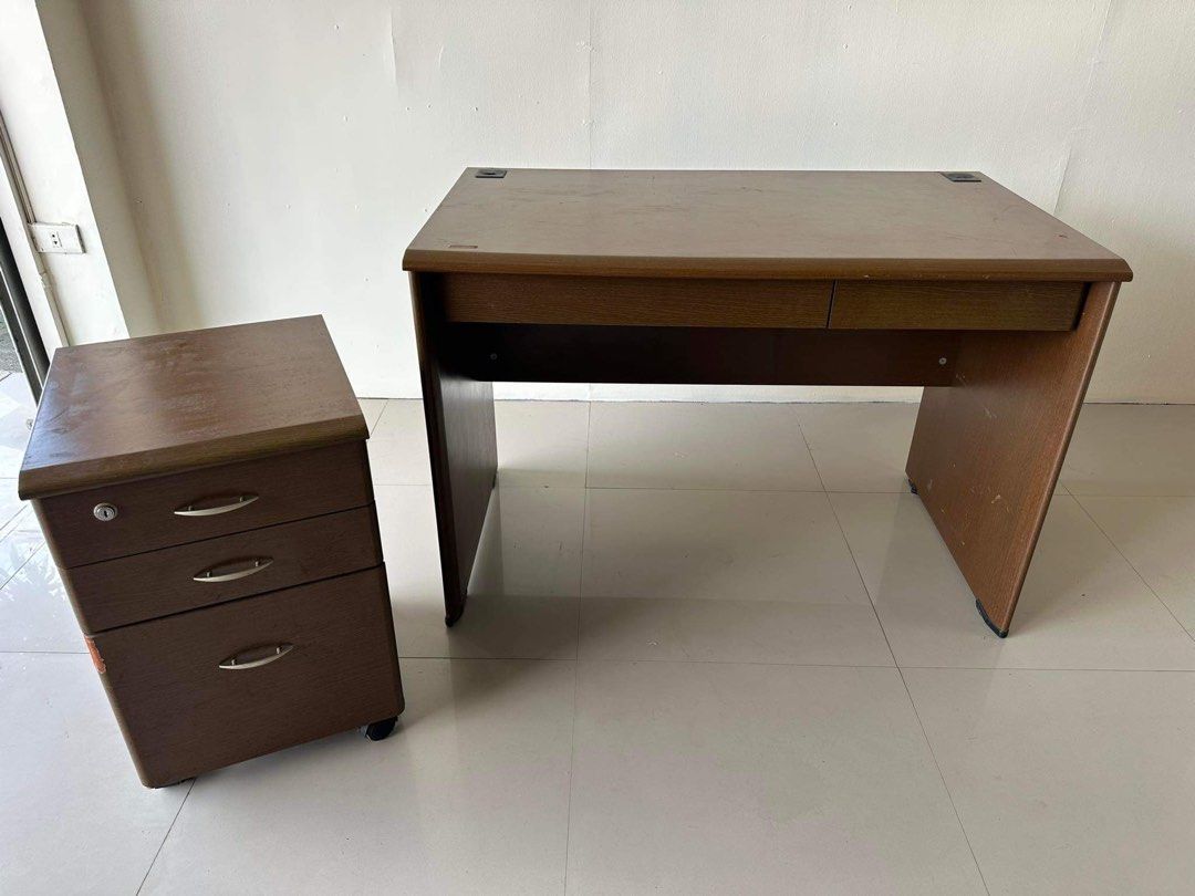 Study table with pedestal drawer (Category: Tables & Sets) located in Quezon City. Submitted by matetdevis13 (Listing ID 1313382305, Image 2). Description: Study Table with Pedestal Drawer Price 4,700 Table L43.5 x W25.5 x H29.5 Drawer L17 x W15.5 x H24 In good condition Code aly 770.