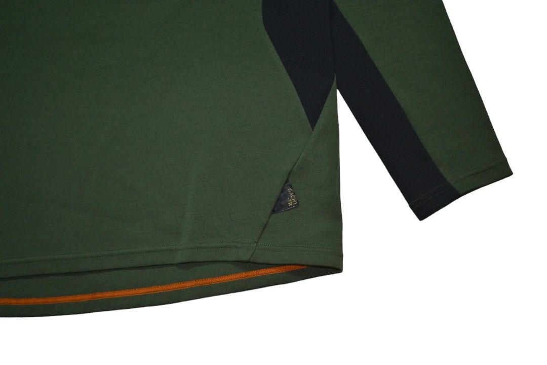 Umbro Neoprene (Category: Activewear) located in Baguio. Submitted by RacksToTheFuture (Listing ID 1313284009, Image 3). Description: .