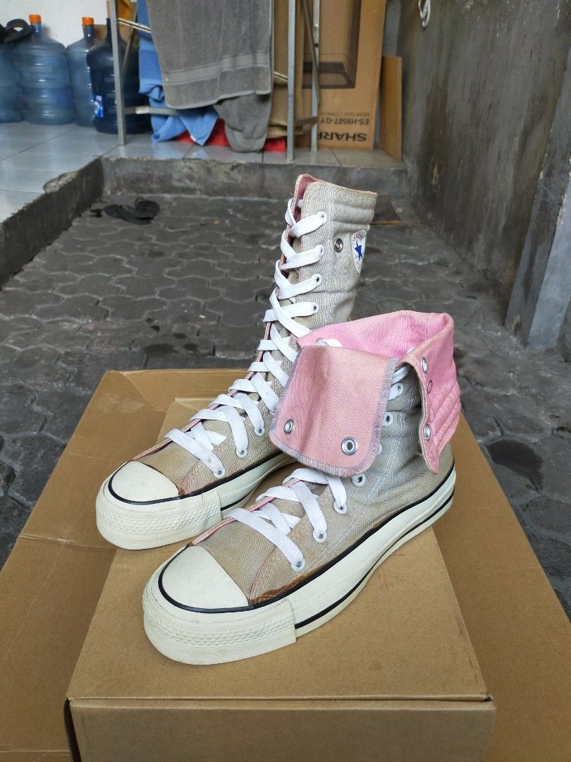 1990s vinyl Converse