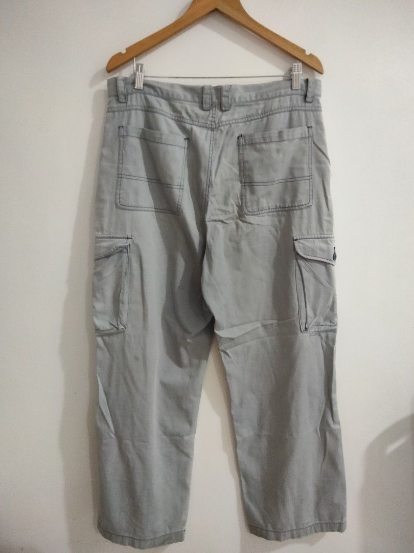 Vintage Adidas Adventure Cargo Pants (Category: Jeans) located in Iligan City. Submitted by wenologgyy (Listing ID 1313396129, Image 2). Description: Vintage Adidas Adventure Cargo Pants •(Very Good Condition) •(Issue: Unnoticeable stain) •(34 waistline ) 💰800.