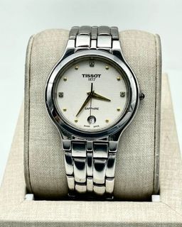 (Category: ) located in . Submitted by _classicwatchcollection (Listing ID 1313293690, Image 1). Description: .