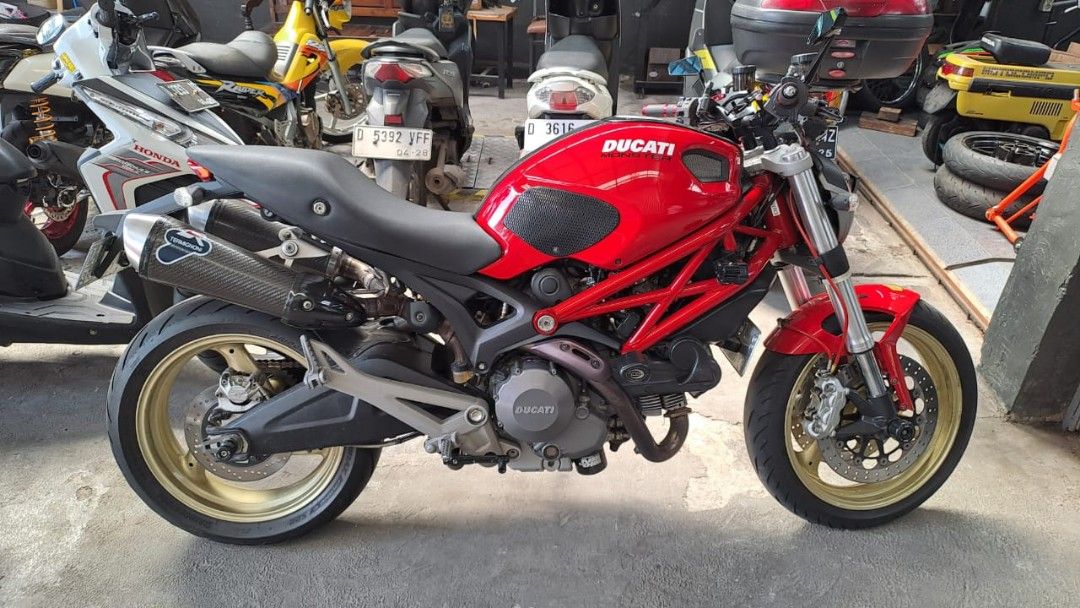 WTS Ducati Monster 795 tahun 2012 Motor di Carousell