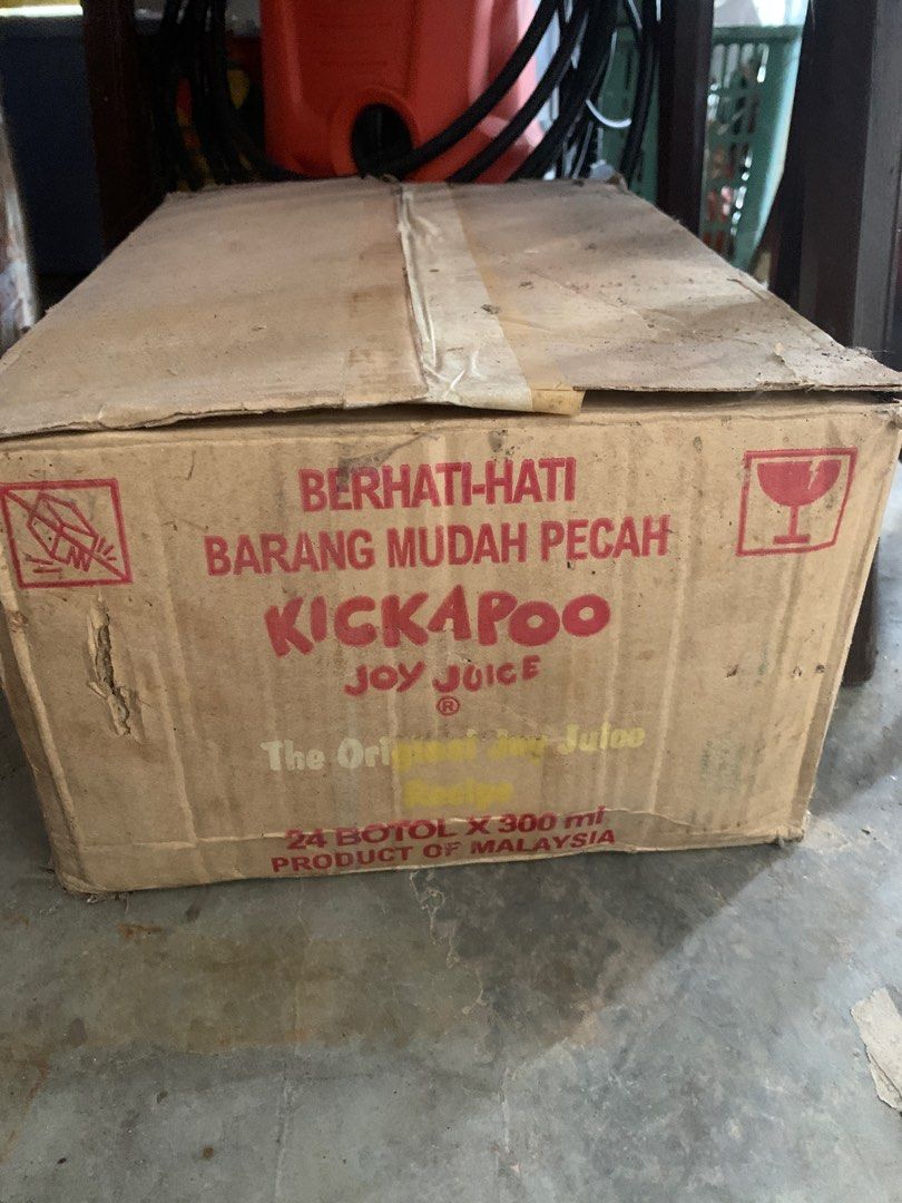 Kickapoo Price A box of kickapoo bottle, Hobbies & Toys, Collectibles & Memorabilia ...
