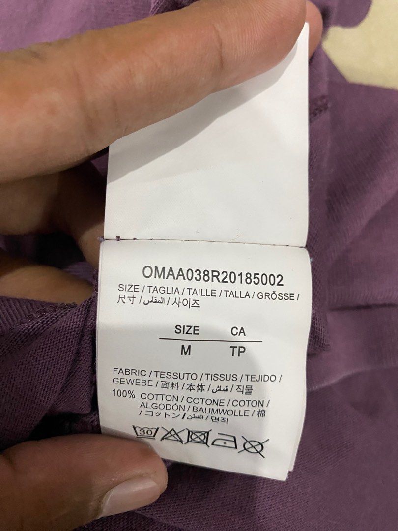 AUTHENTIC OFF WHITE TAPE SHIRT (Category: Tshirts & Polo Shirts ) located in Pinamalayan. Submitted by initialthriftstore (Listing ID 1317639958, Image 2). Description: FOR SALE‼️ Authentic Off White Shirt VERY GOOD Condii Dimes: 31x24 ✅ Color Rate: 9.5/10 ✅ Issues: Pm lang po mga boss very minimal ✅ Pm lang po sa may gusto mga boss 😇.