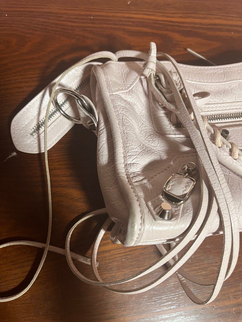 Classic silver mini city logo strap outlet