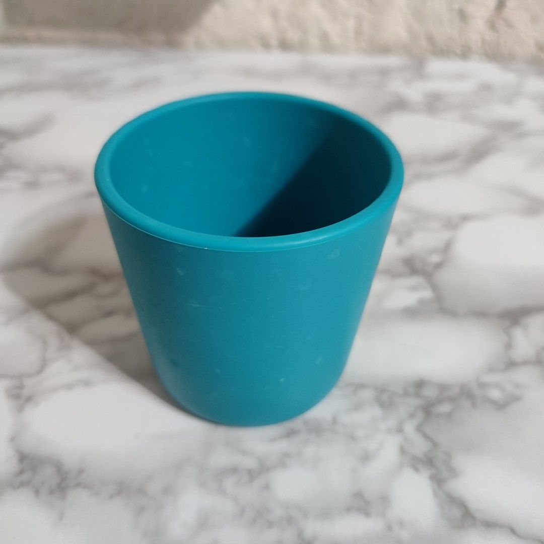 Beaba baby silicon drinking cup (Category: Breastfeeding & Bottle Feeding) located in Quezon City. Submitted by gicasworld (Listing ID 1317687645, Image 2). Description: .