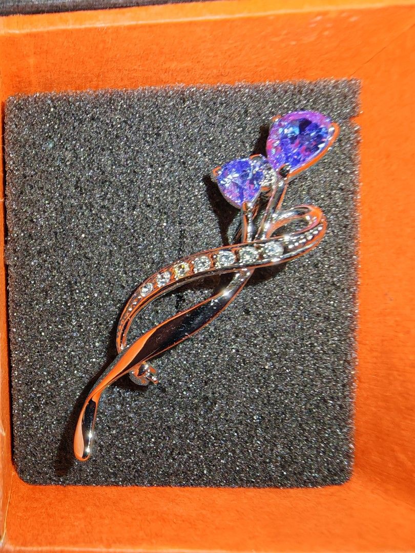 BEAUTIFUL KENJI FLOWER BROOCH