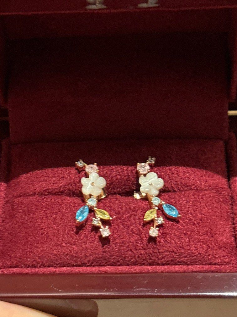 Very nice earrings hot sale