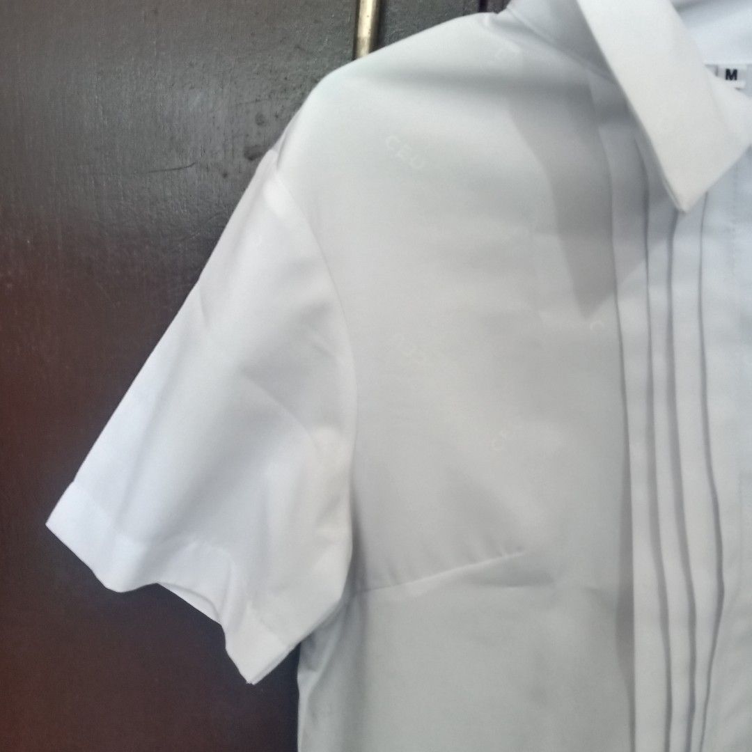 CEU MEDIUM SIZED SCIENCE DAILY UNIFORM (Category: Blouses) located in Manila. Submitted by hashasbaby03 (Listing ID 1317674359, Image 2). Description: Slightly used. 1st sem lang nagamit, lumipat na ng school. Originally from CEU. W/watermark Price is negotiable. Pwedeng tumawad. ibigay ko na kapag nagkasundo. ty.