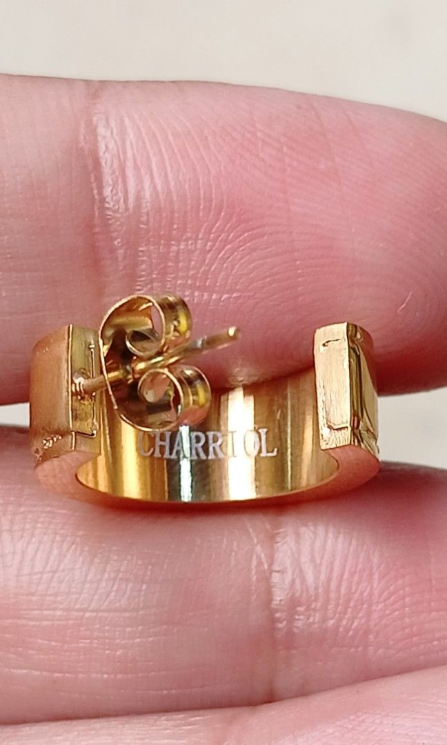 Charriol earrings from japan (Category: Luxury Accessories) located in Quezon City. Submitted by liambags (Listing ID 1317541026, Image 2). Description: Charriol earrings from japan no flaws with stamp with gift box kindly pm me.