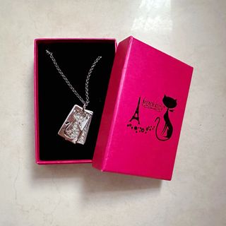 （分類：）位於 。 由 caterpillarbibi 提交（商品編號 1317623601，圖片 1）。簡介： 。