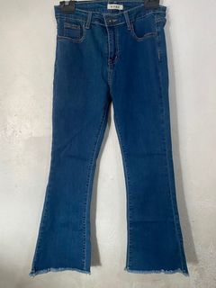 (Category: ) located in . Submitted by rscloset_ (Listing ID 1317608491, Image 1). Description: .