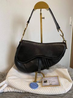 (Category: ) located in . Submitted by dg.luxeindulgence (Listing ID 1317705692, Image 1). Description: .