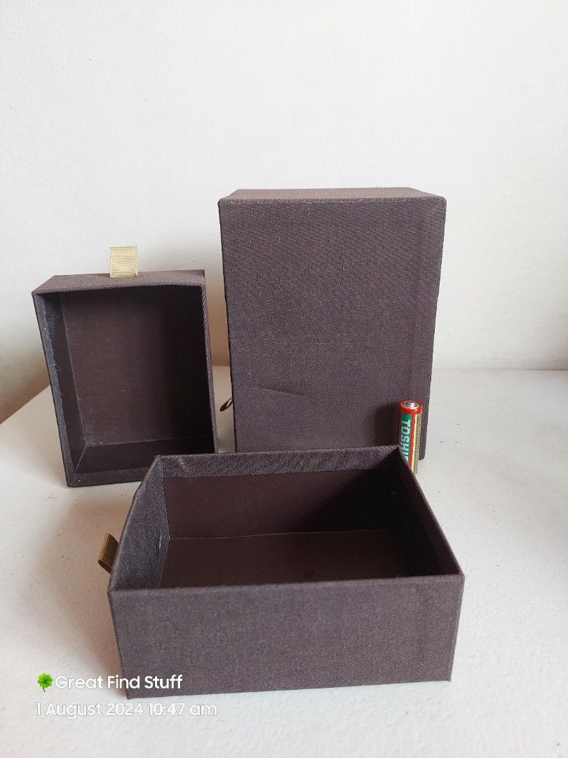 [GFS] 🇯🇵 Mini Drawer (Category: Storage Boxes & Baskets) located in Quezon City. Submitted by greatfindstuff (Listing ID 1317572278, Image 3). Description: Mini 3 Drawer (Board) 🇯🇵 Japan Surplus 📌 Condition • Used in good condition 📍 Location Novaliches, Quezon City • Lalamove • Grab • Toktok • Self pick up 💰 Gcash • BPI • Cash on Pick up.