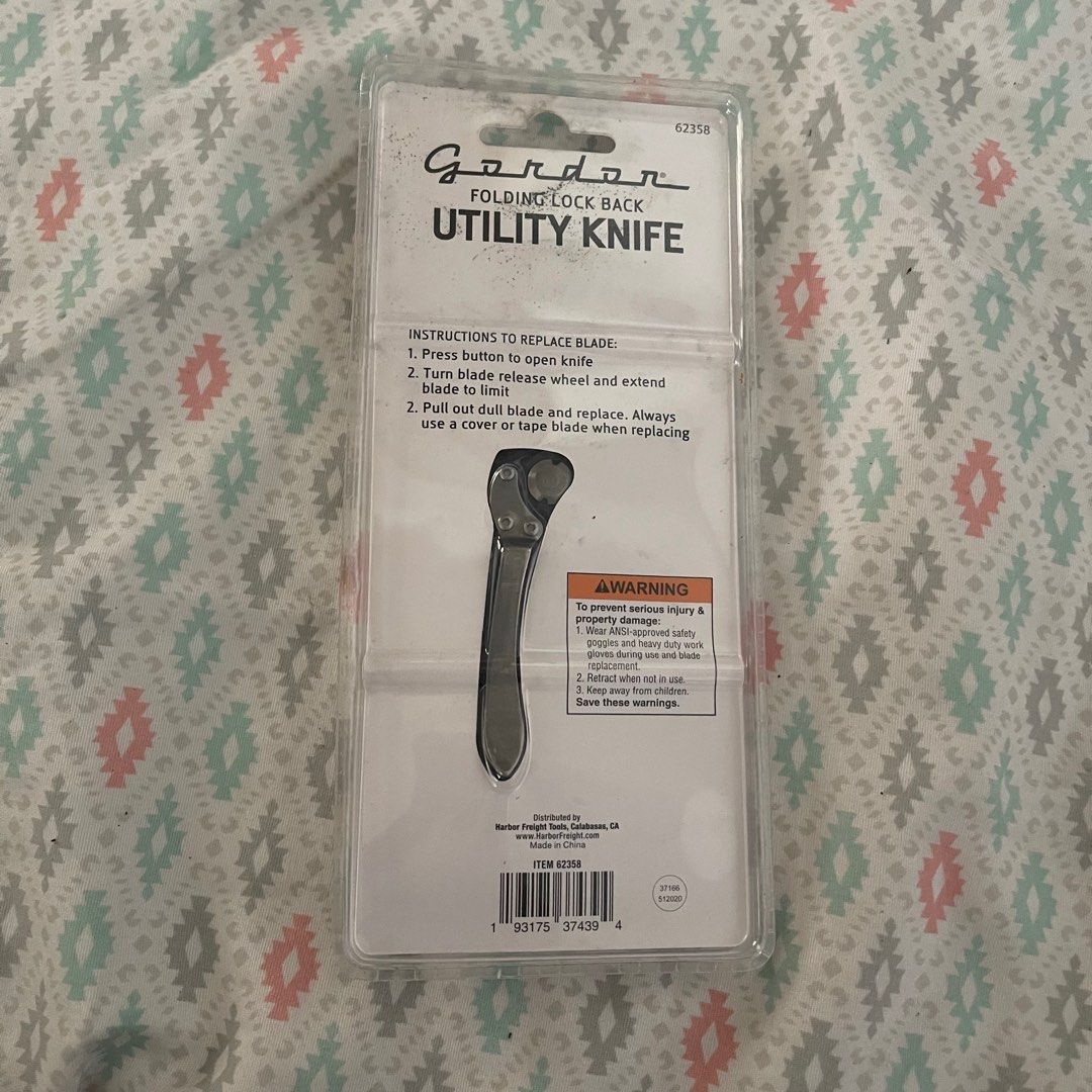 Gordon Folding Lock Back Utility Knife (Category: Knives & Chopping Boards) located in San Jose. Submitted by salt02 (Listing ID 1317603291, Image 2). Description: From USA Brand new.