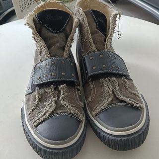 (Category: ) located in . Submitted by og4474 (Listing ID 1317635808, Image 1). Description: .