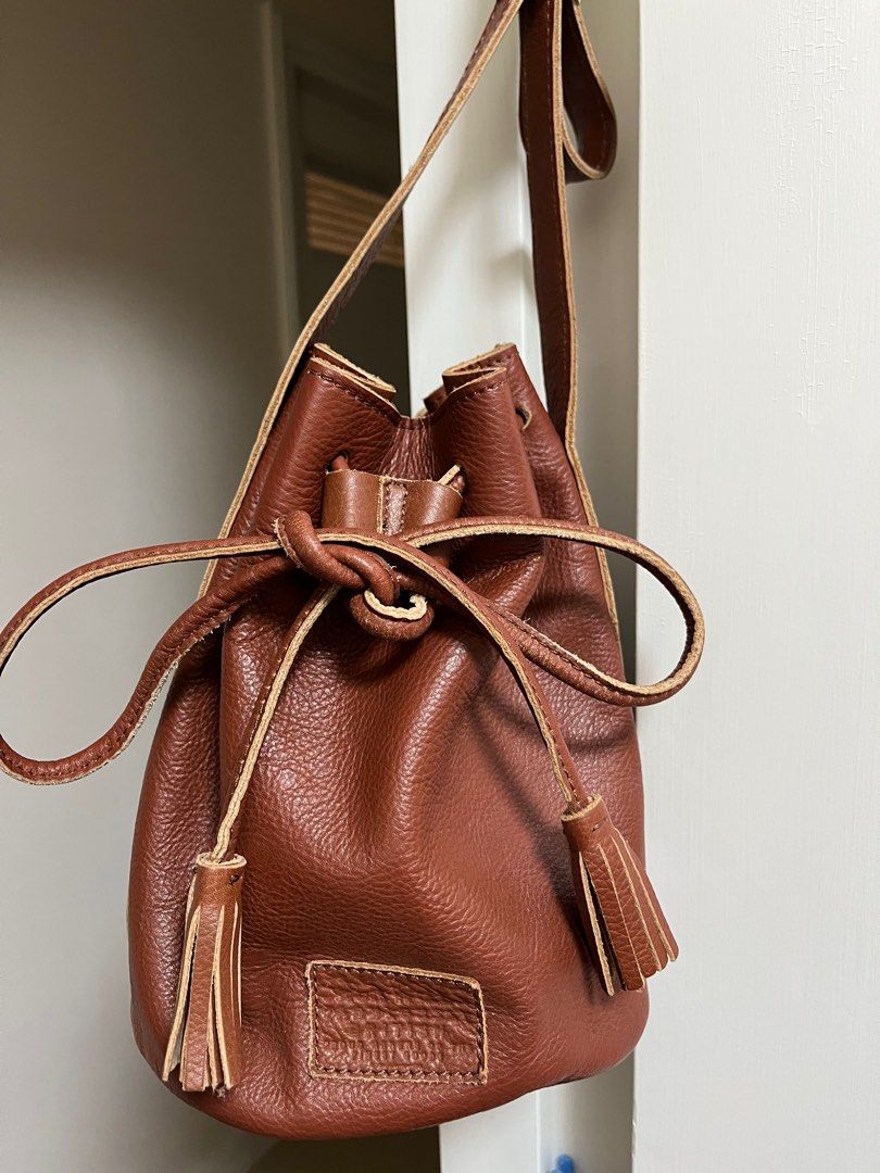 Authentic) Jack Wills leather drawstring bucket handbag (英國名牌