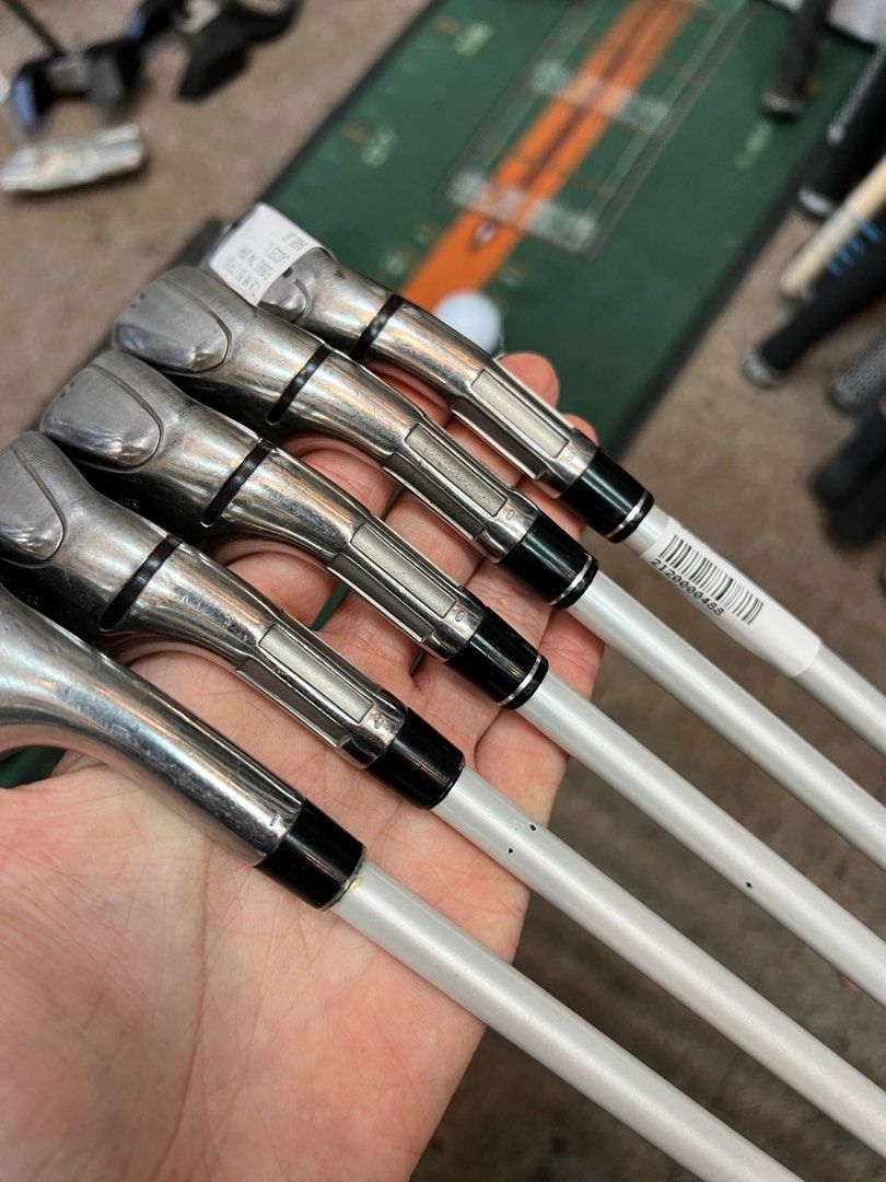 Ladies Taylormade M6 Irons (7-S) (5 pieces)[With Fubuki TM4 40