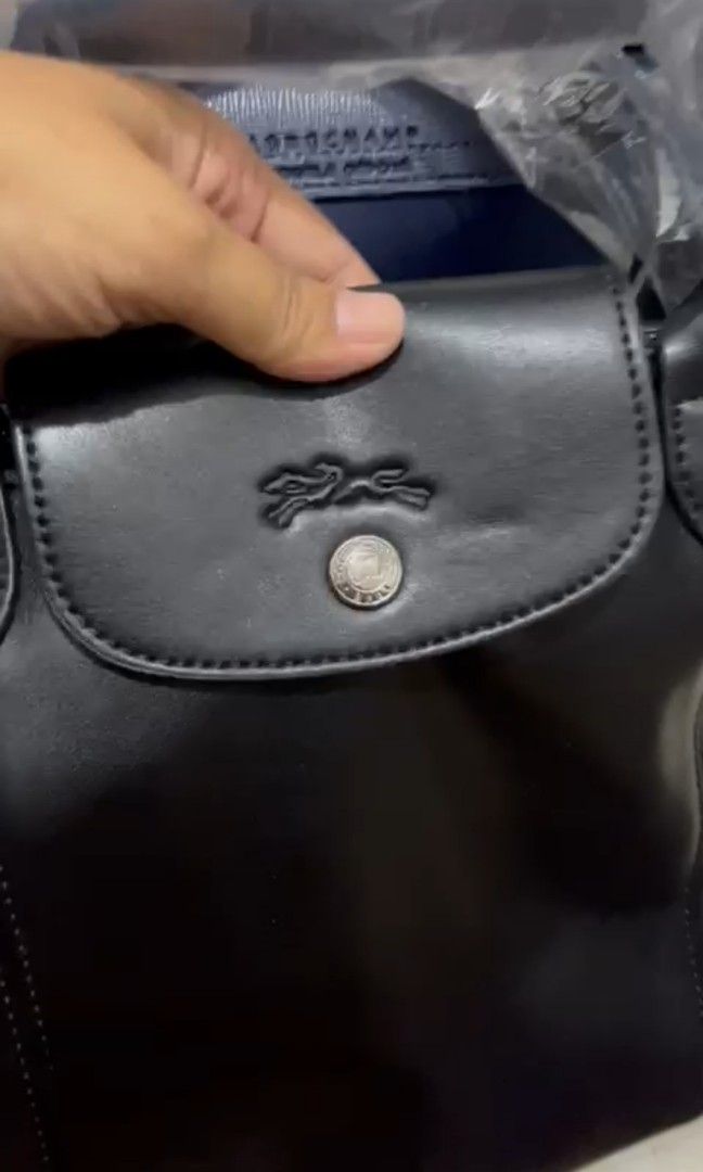 Lc cuir medium size store