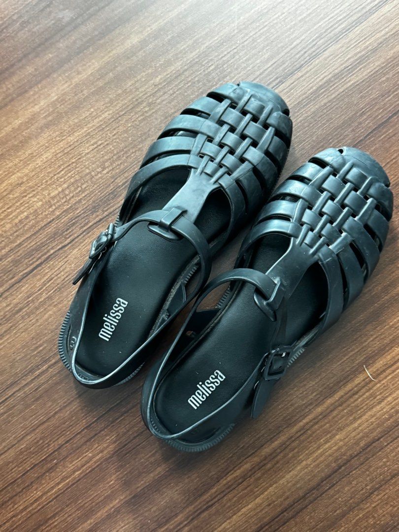 Melissa sepatu sendal posession ad black Fesyen Wanita Sepatu di Carousell