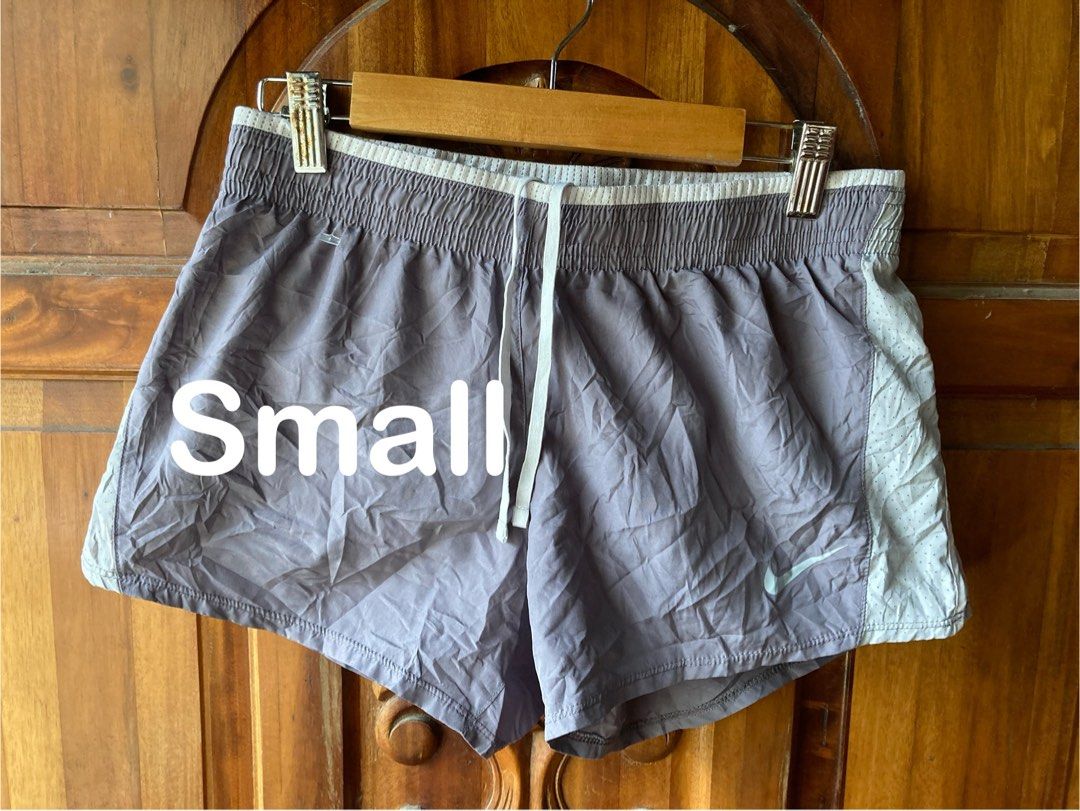 Nike Womens Training Shorts small (Category: Shorts) located in Tolosa. Submitted by TheRetail (Listing ID 1317709833, Image 2). Description: Good as new lightweight with inner panty line.