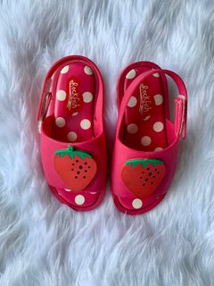 (Category: ) located in . Submitted by littleskye.ph (Listing ID 1317658289, Image 1). Description: .