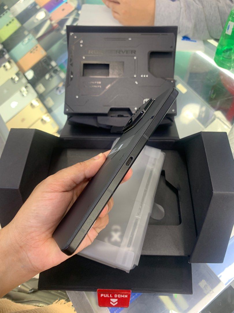 ROG 8 Pro (16/512gb) (Category: Android Others) located in Manila. Submitted by arzillah (Listing ID 1317709307, Image 2). Description: ROG 8 Pro 16/512gb Factory unlock Ntc approve Local variant Dual sim Slightly use Complete package No dents No scratches No issue All working Good as new Open for COD/COP + SF Manila area (sameday delivery) Province area (via LBC) required DP to avoid cancellations Physical store: Greenhills Shopping Center,2ndfl