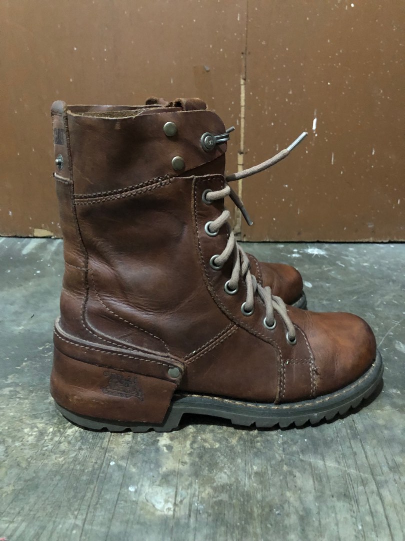 Sepatu Boots CATERPILLAR PERIL CROUTON Original size 37 38 Fesyen Pria Sepatu Sepatu Boot di Carousell