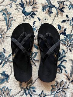 (Category: ) located in . Submitted by thriftfinds (Listing ID 1317633023, Image 1). Description: .