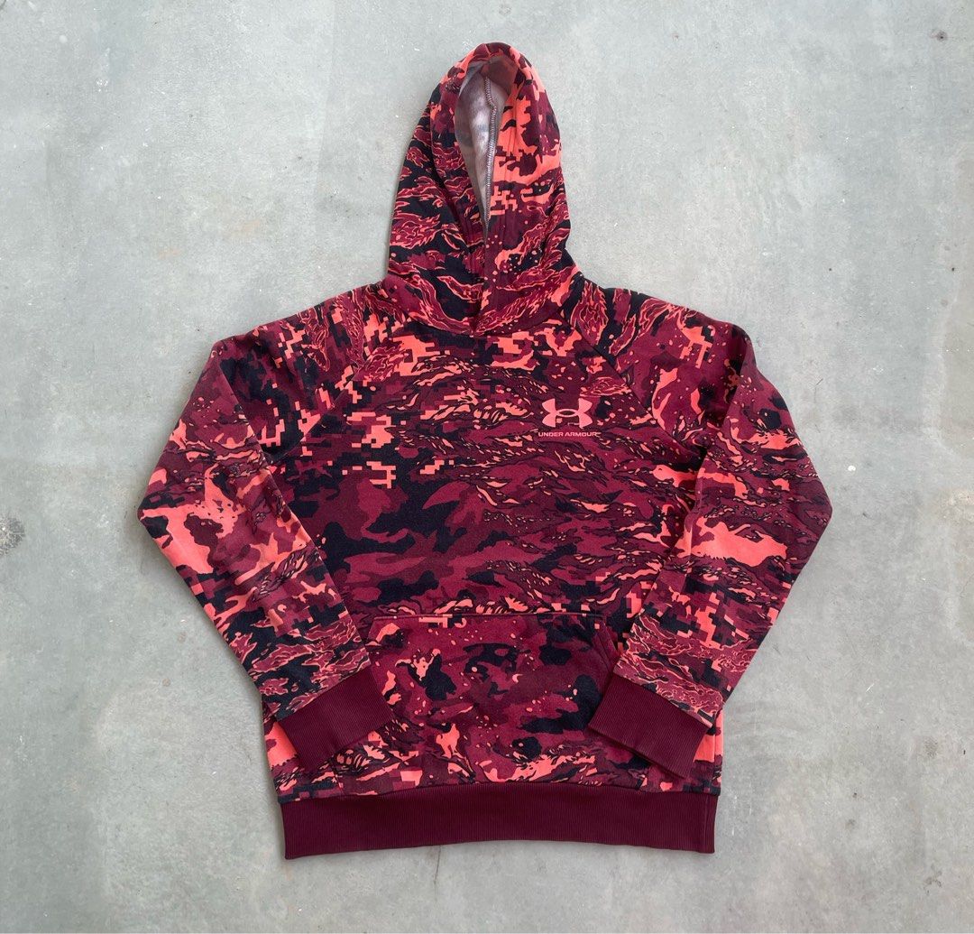 Red camo under armour hoodie deals