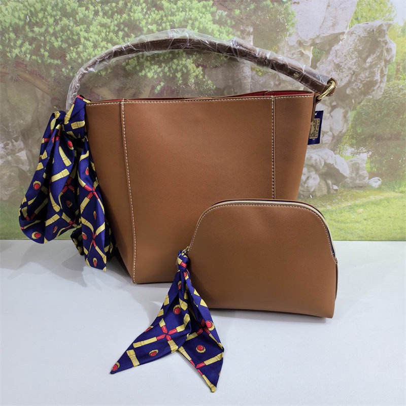 Estee lauder tote bag price online