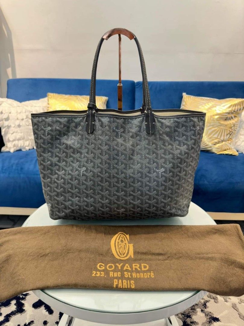 😱 Goyard tote💯💯 (Category: Luxury Bags & Wallets) located in General Santos City (Dadiangas). Submitted by braverabbit.67 (Listing ID 1319288697, Image 2). Description: Legit!!😱💯💯 Goyard tote bag 📌missing Pouch Small to medium ‼️𝗦𝘂𝗿𝗲 𝗯𝘂𝘆𝗲𝗿 𝗺𝗮𝘆 𝗿𝗲𝗾𝘂𝗲𝗦𝘁 𝗺𝗼𝗿𝗲 𝗱𝗲𝘁𝗮𝗶𝗹𝗲𝗱 𝗽𝗶𝗰𝗦📸📸.