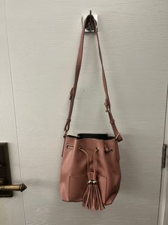 （分類：）位於 。 由 scmt8888 提交（商品編號 1319257995，圖片 1）。簡介： 。
