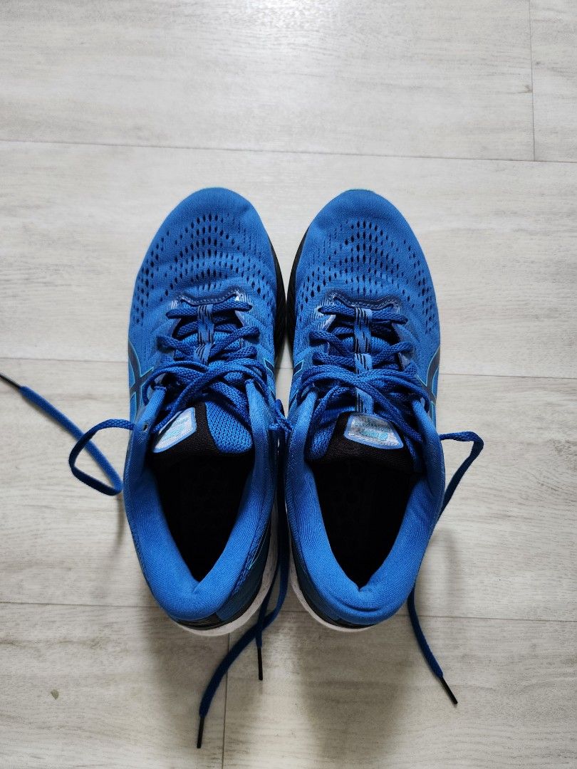 Asics GEL Kayano 28 Lake Drive US size 9 Women s Fashion Footwear Sneakers on Carousell