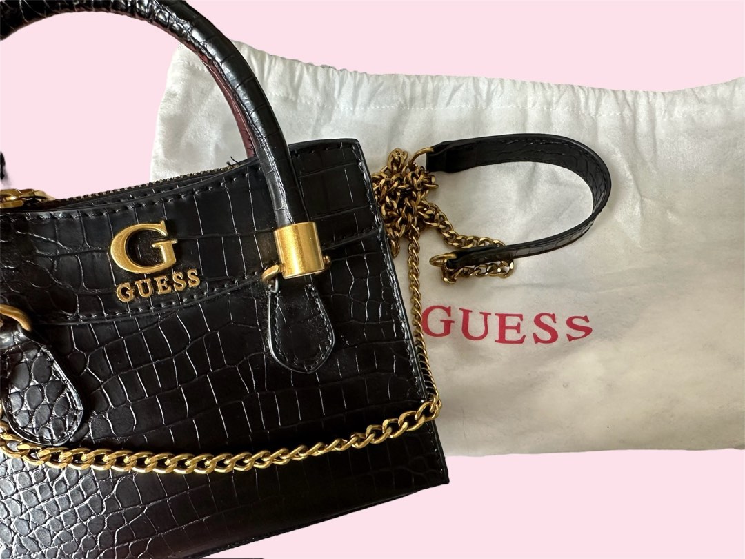 Authentic guess purse on sale