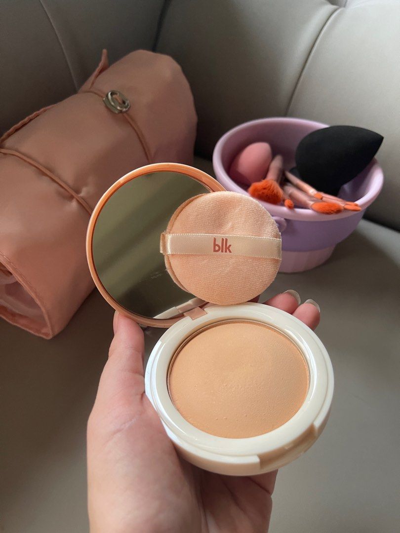 BLK Airy Matte Perfecting Foundation - Oat (Category: Makeup) located in Imus. Submitted by imasupernova (Listing ID 1319240097, Image 3). Description: Bought 2 weeks ago RFS: Wrong shade.