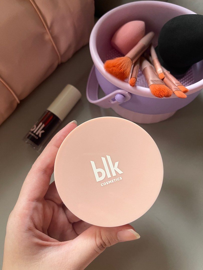 BLK Airy Matte Perfecting Foundation - Oat (Category: Makeup) located in Imus. Submitted by imasupernova (Listing ID 1319240097, Image 1). Description: Bought 2 weeks ago RFS: Wrong shade.