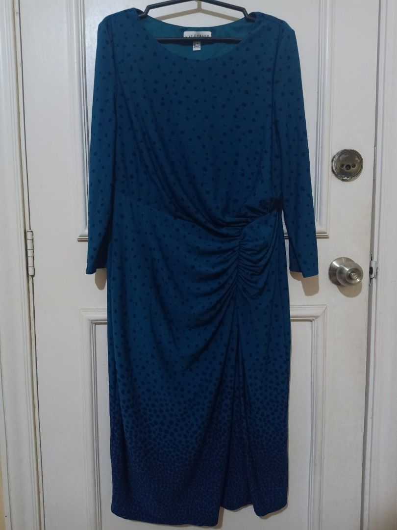 Blue Lily Franc Midi Dress Women s Fashion Dresses Sets Dresses on Carousell