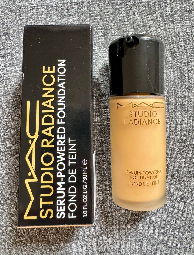 BRAND NEW & AUTHENTIC MAC STUDIO RADIANCE FOUNDATION NC25 (Category: Makeup) located in Manila. Submitted by Berie. (Listing ID 1319224090, Image 1). Description: Original and Brand New MAC Studio Radiance Liquid Foundation in NC25 ❗️Never opened, swatched or used❗️ Rfs : Decluttering and need fund Buyer will shoulder the cost of shipment - Lalamove or J&T.