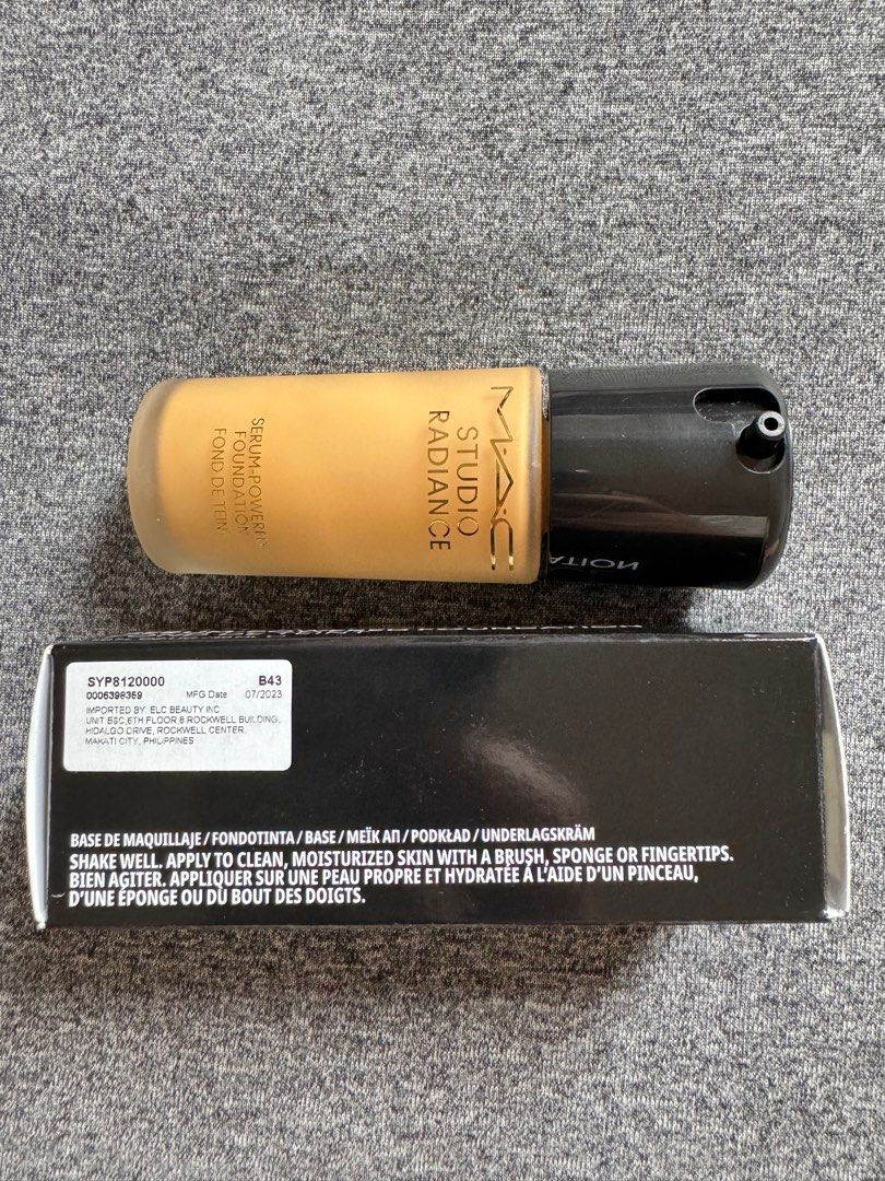 BRAND NEW & AUTHENTIC MAC STUDIO RADIANCE FOUNDATION NC25 (Category: Makeup) located in Manila. Submitted by Berie. (Listing ID 1319224090, Image 3). Description: Original and Brand New MAC Studio Radiance Liquid Foundation in NC25 ❗️Never opened, swatched or used❗️ Rfs : Decluttering and need fund Buyer will shoulder the cost of shipment - Lalamove or J&T.