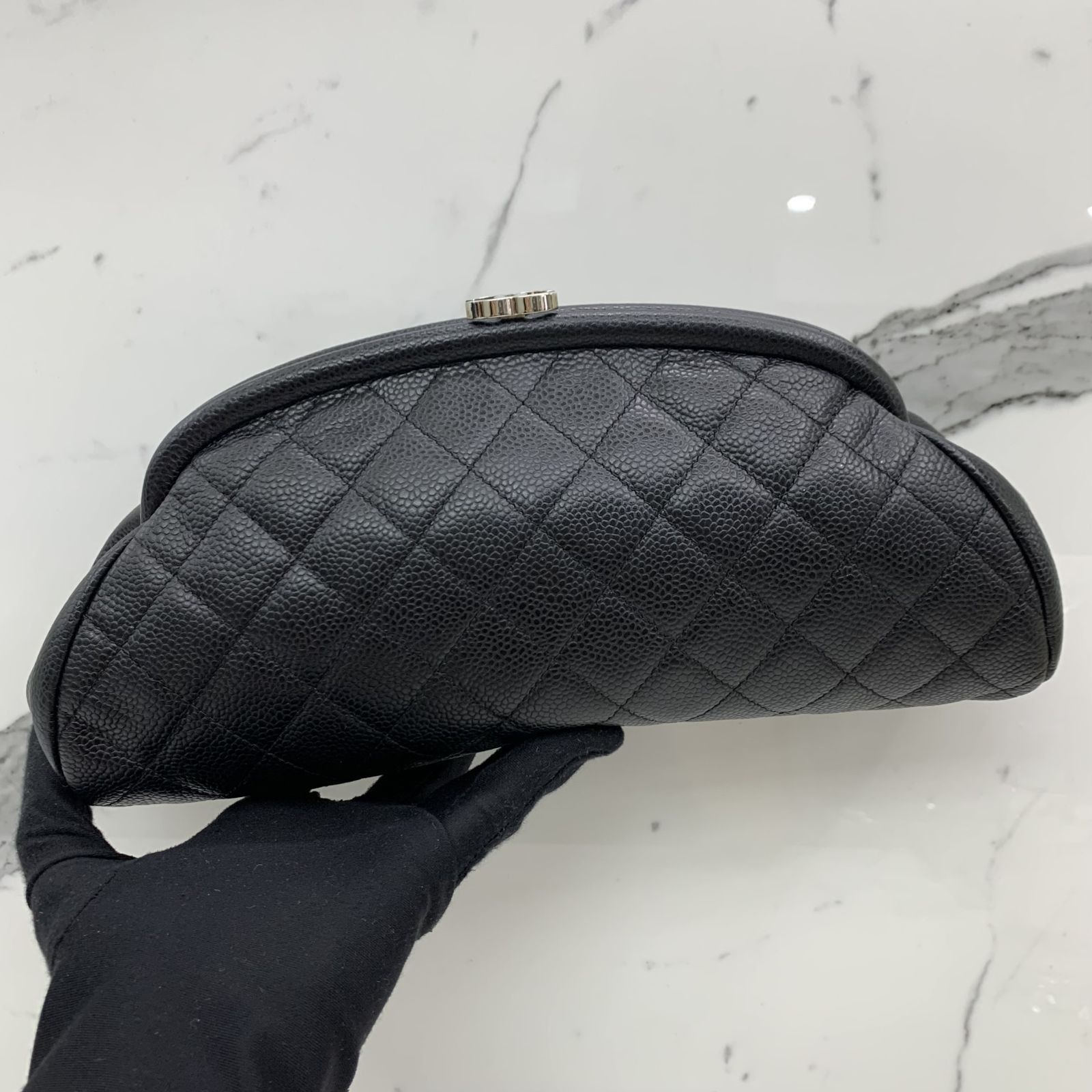 CHANEL NO. 11 CAVIAR SKIN MATELASSE KISSLOCK SHW NO CARD CLUTCH 247036762 GI Luxury Bags Wallets on Carousell