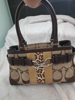(Category: ) located in . Submitted by berlitzshop (Listing ID 1319302168, Image 1). Description: .