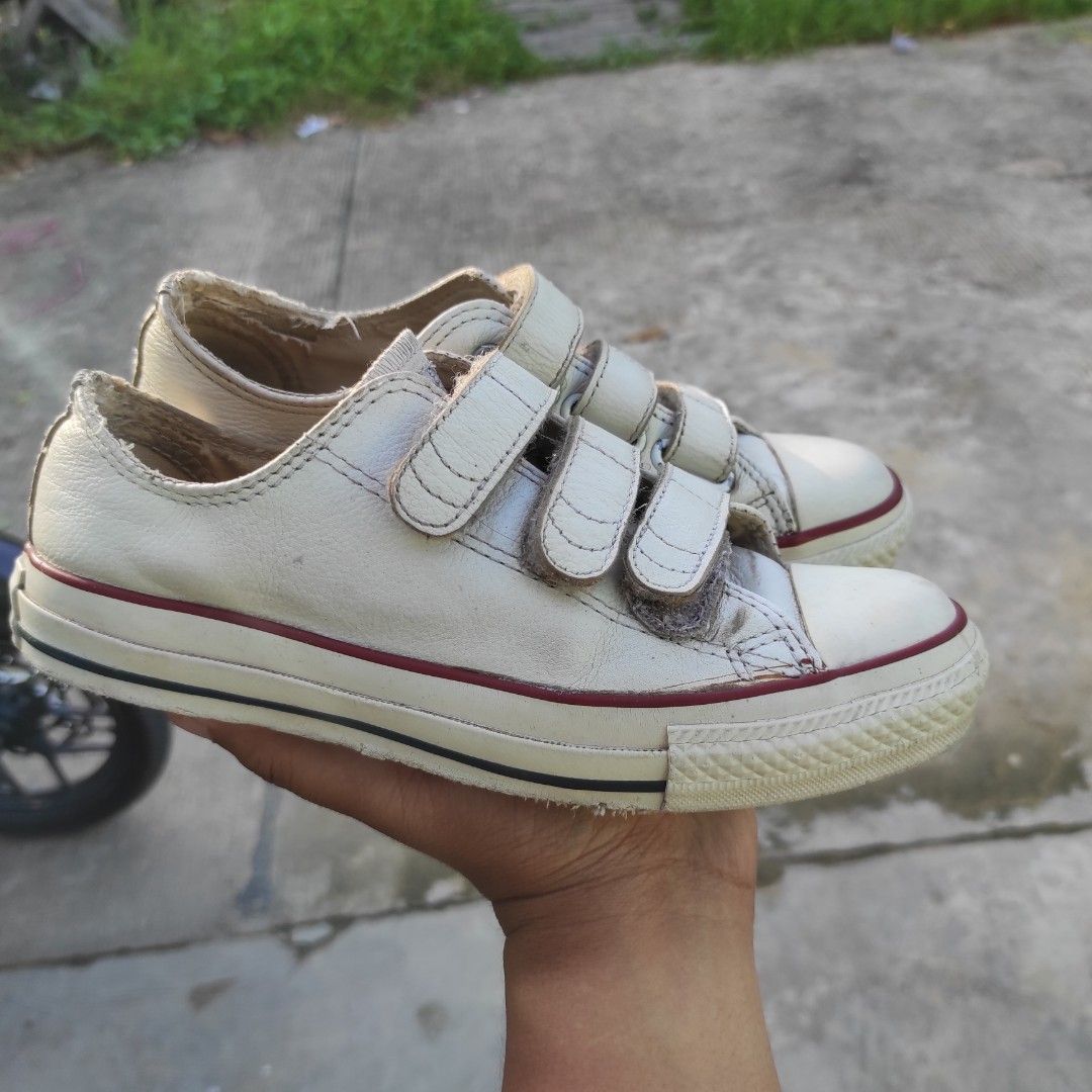 Converse Leather Velcro