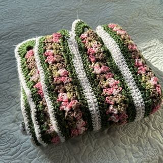 (Category: ) located in . Submitted by dailyribbons (Listing ID 1319146911, Image 1). Description: .